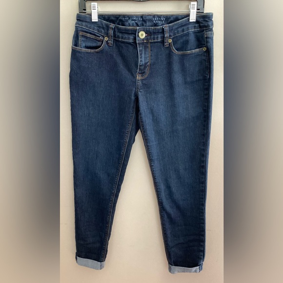 The Limited - Picture 4 of 4